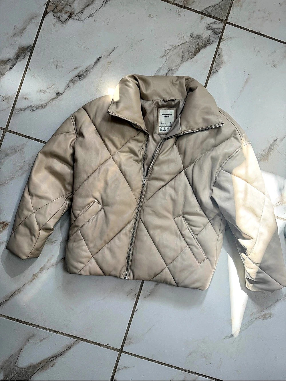Abercrombie & Fitch Vegan Leather Mini Puffer Jacket Beige Medium